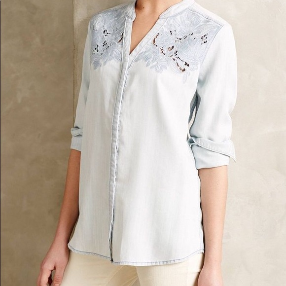 Anthropologie Tops - Anthropologie Holding Horses Sliced Chambray shirt